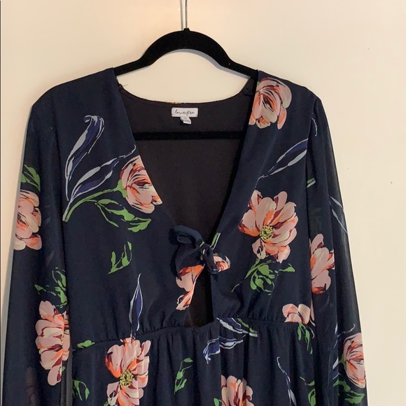 m a x i    d r e s s - Picture 3 of 6